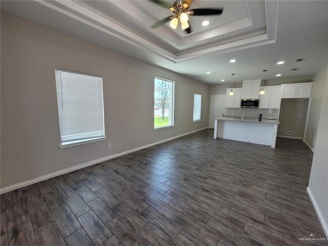 Building Photo - 7102 N 56th Ln