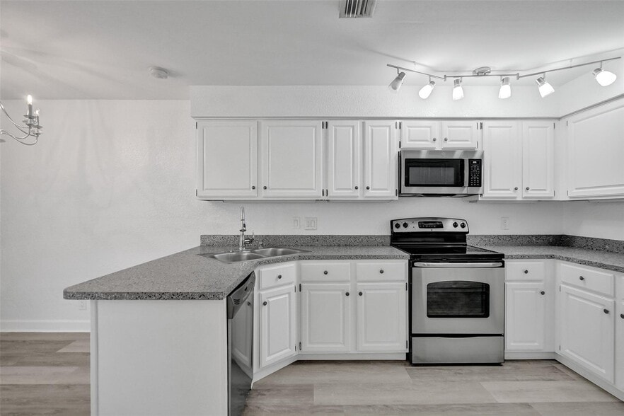 Primary Photo - 11652 NW 19th Dr