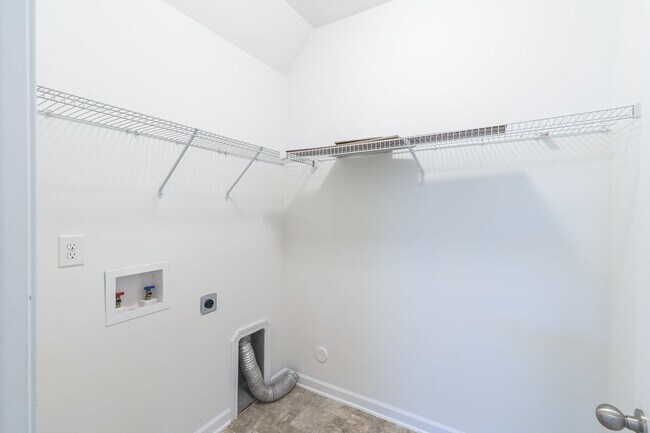 Building Photo - 5907 Landerwood Dr