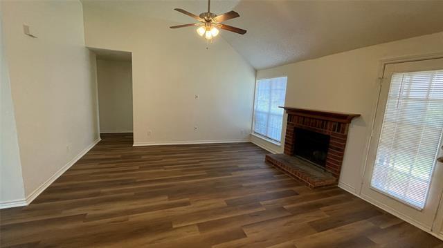 Building Photo - 320 Pebblebrook Ln
