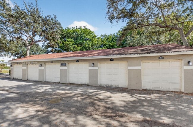 Building Photo - 1745 Palm Cove Blvd