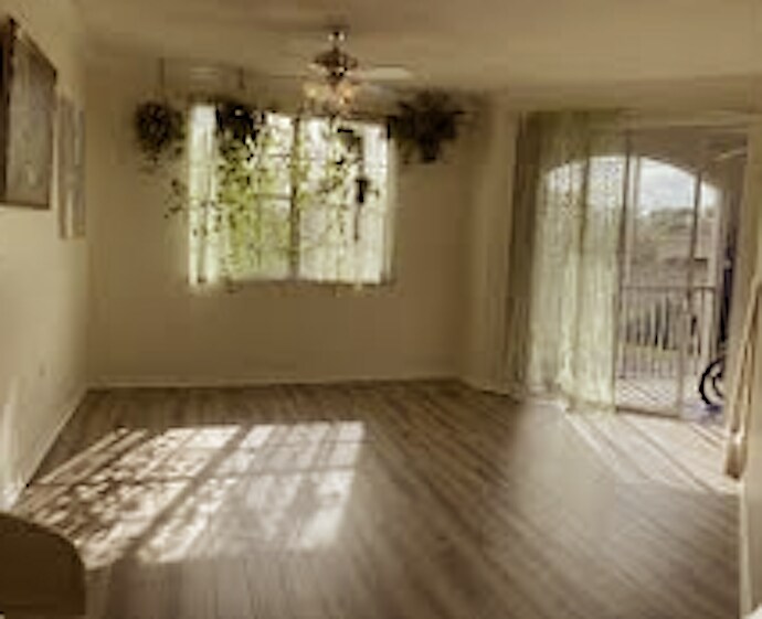 Building Photo - 5601 Bentgrass Dr