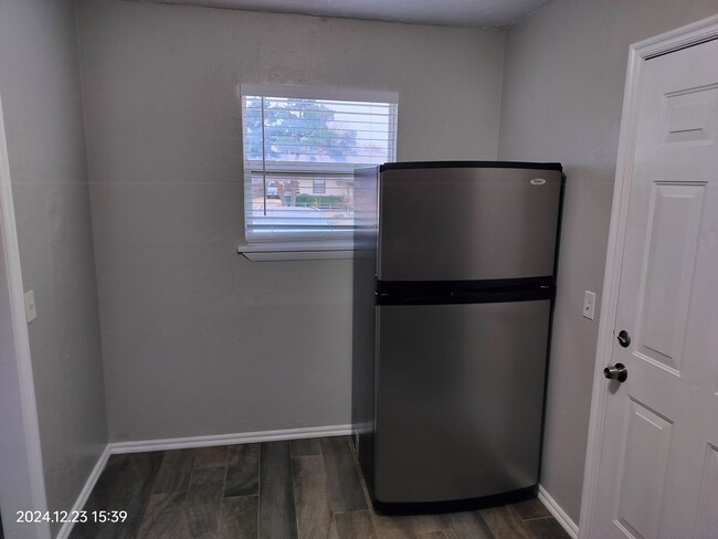 Building Photo - 1 bedroom apartment in Edmond, OK with cen...