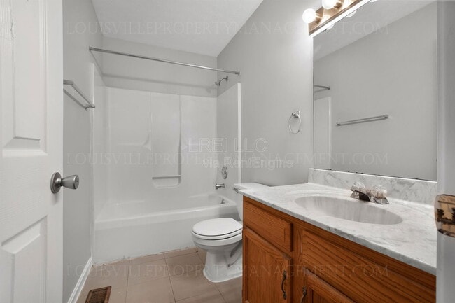 Building Photo - 184 Cannon Ct