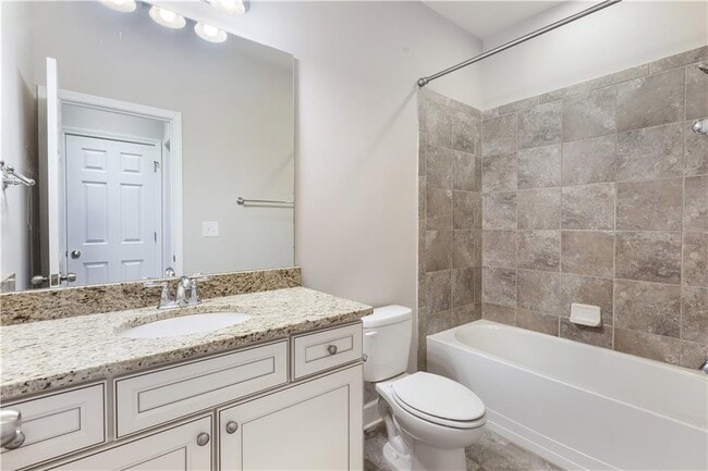 Building Photo - 2541 Sibley Dr