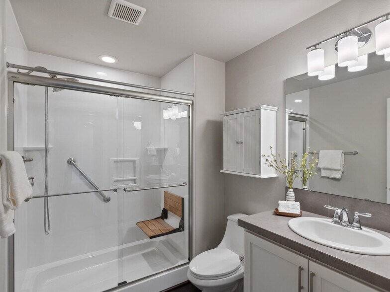 Building Photo - 10224 25th Pl SE