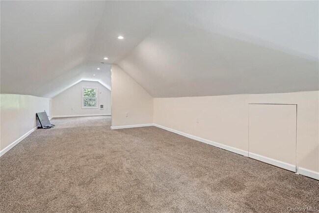 Building Photo - 7 Schunnemunk Rd