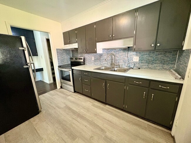 Building Photo - 2 Bedroom 1 Bathroom in Elizabethtown w/La...