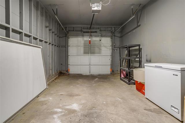 Building Photo - 10008 San Lorenzo Dr