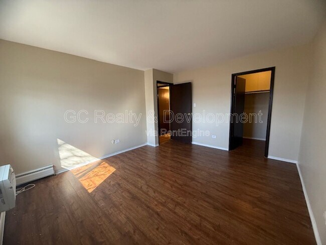 Building Photo - 847 College Blvd