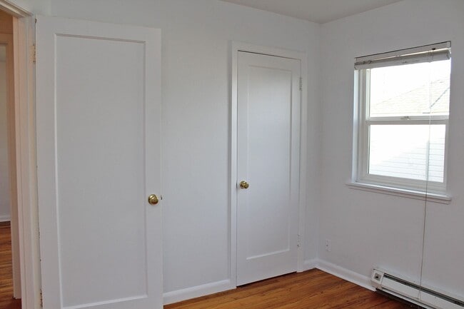 Building Photo - 4926 NE 77th Ave