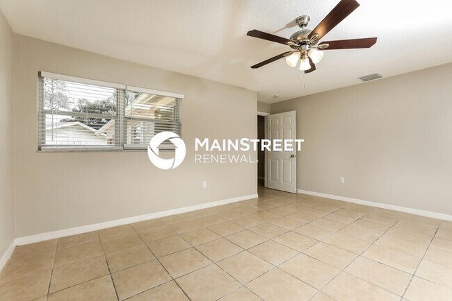 Building Photo - 4 Bedroom Pet-Friendly Home in ORLANDO, FL with Main Street Renewal