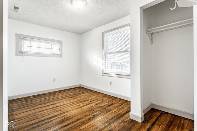 Building Photo - 1253 S East St