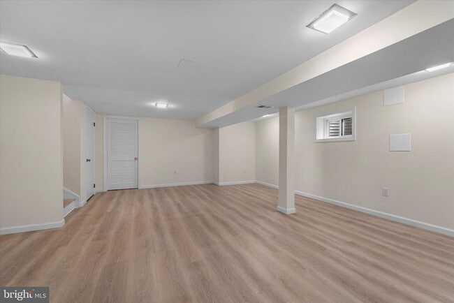 Building Photo - 9012 Vernon View Dr