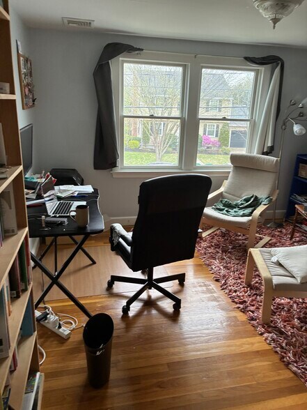 Building Photo - 71 Fessenden St