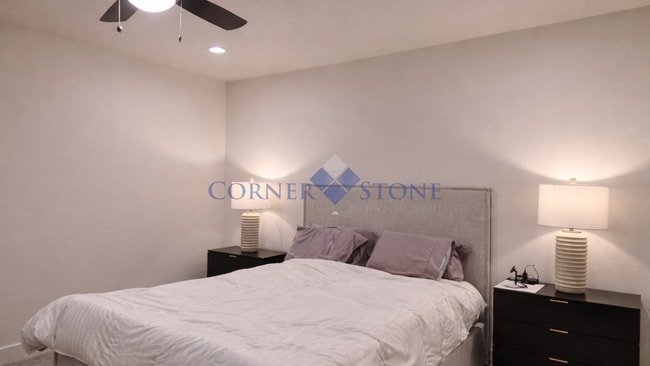 Building Photo - Stunning Northwest Meridian Gem with Designer Kitchen & Covered Patio!