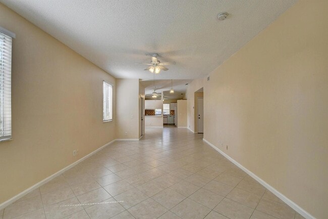 Building Photo - 6796 Via Regina