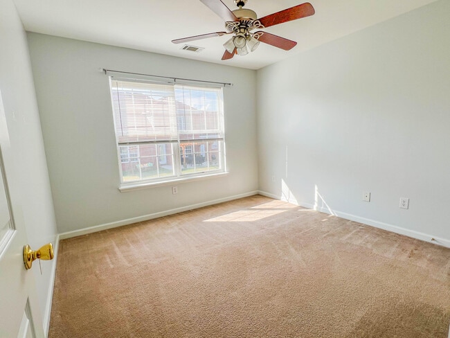 Building Photo - 6117 Independence Way