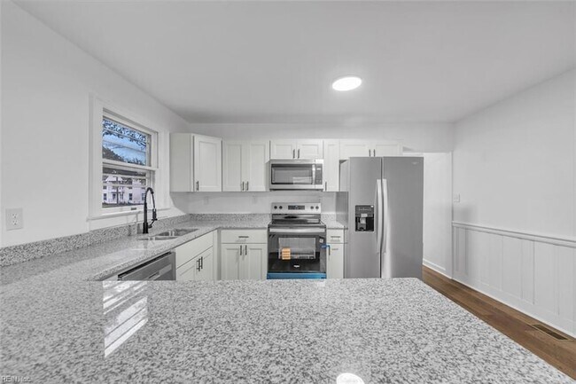 Building Photo - 416 Maryland Ave