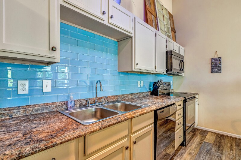 Building Photo - 9355 Kempton Manor Ct
