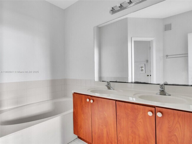 Building Photo - 16628 SW 47th Terrace
