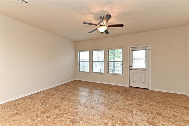 Building Photo - 265 Shale Cir