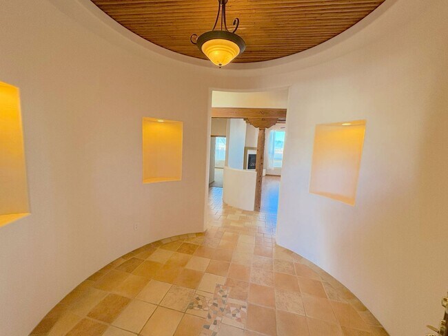Building Photo - Immaculate 3 bedroom in Rio Rancho! Stunni...