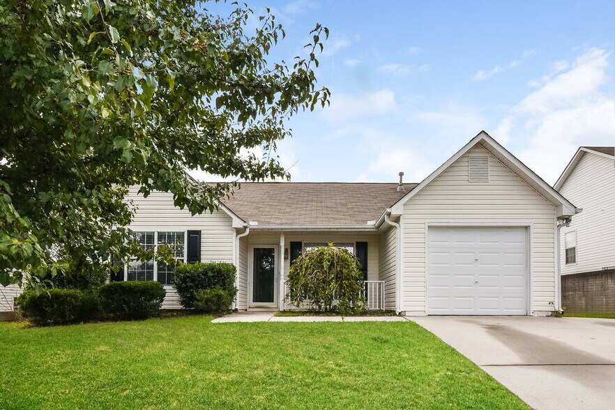 Primary Photo - 508 Village Cir