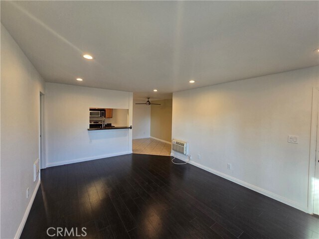 Building Photo - 1345 Cabrillo Park Dr
