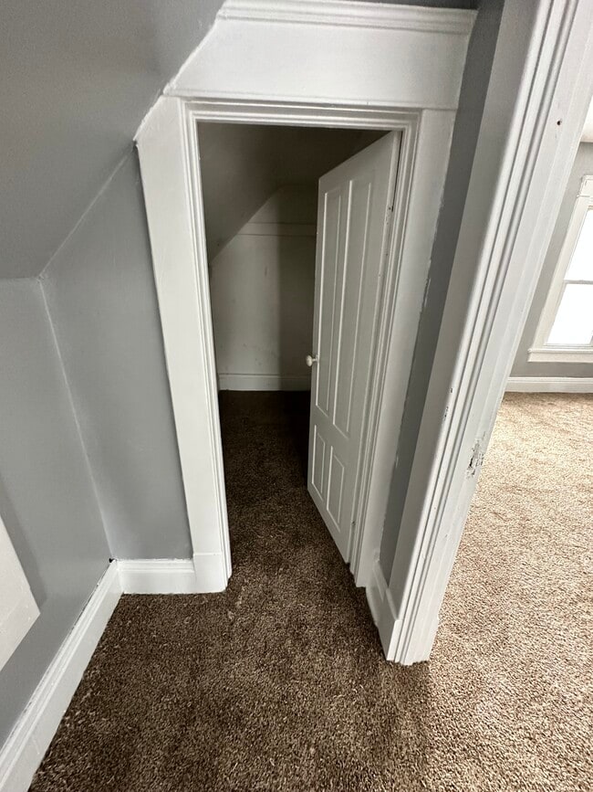 Building Photo - 1616 9th St