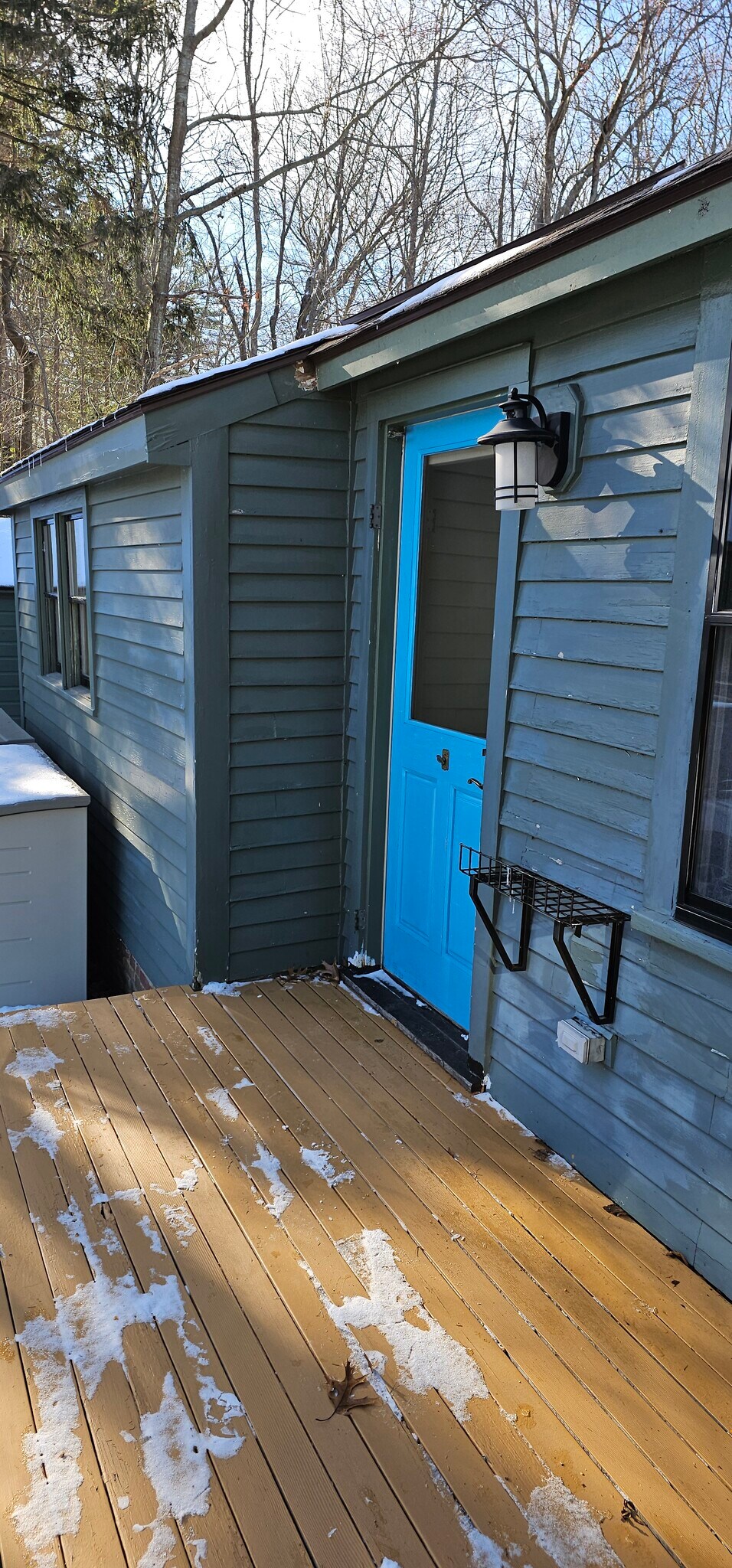 Building Photo - 571 Merrimac St