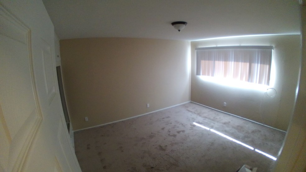 Bedroom 3/office space - 6018 Norwalk Blvd