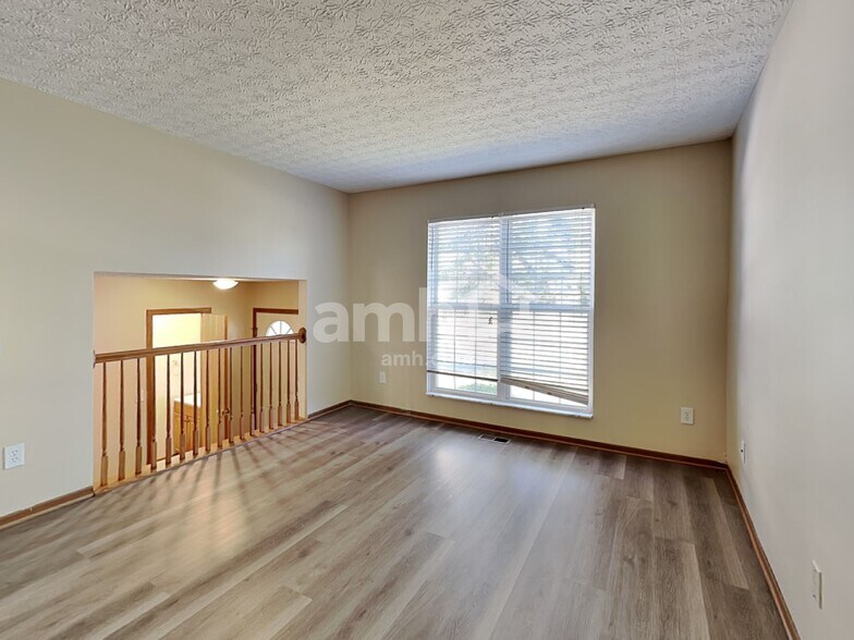 Building Photo - 249 Border St