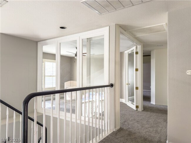 Building Photo - 1842 Bogey Way