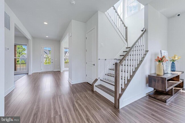 Building Photo - 23765 Fairfield Knl Ct