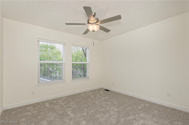 Building Photo - 2240 E 97th St