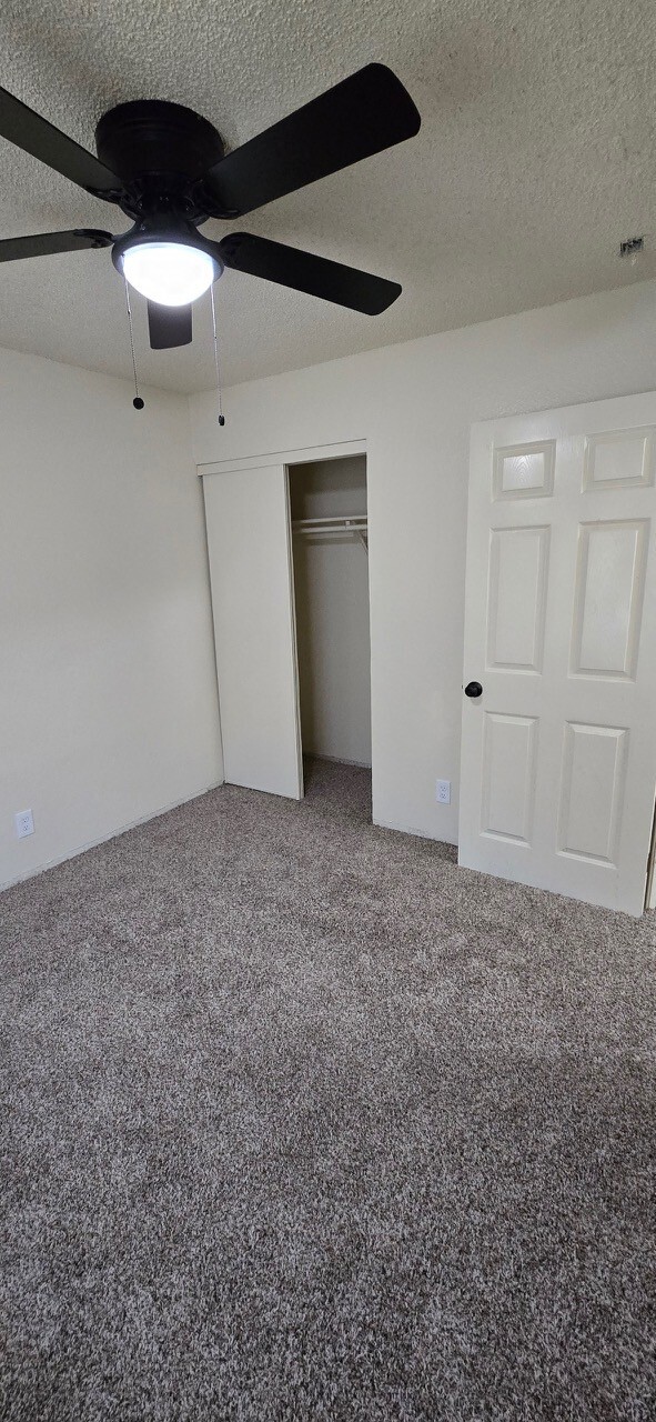 Building Photo - 9500-9502 Avalon Blvd