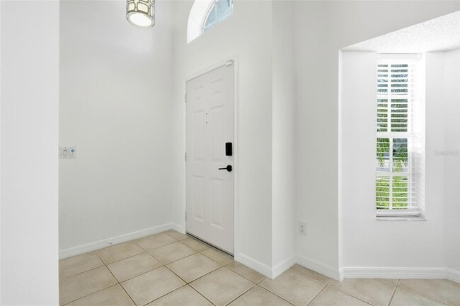 Building Photo - 13817 Valleybrooke Ln