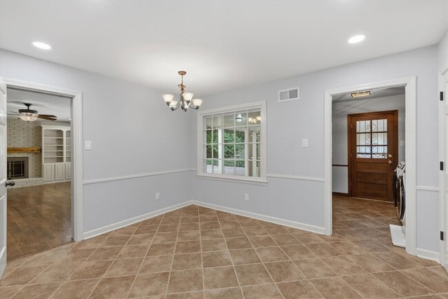 Building Photo - 7253 Stamford Dr