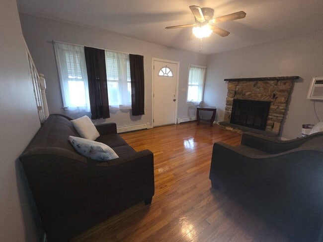 Building Photo - 111 Horton Rd