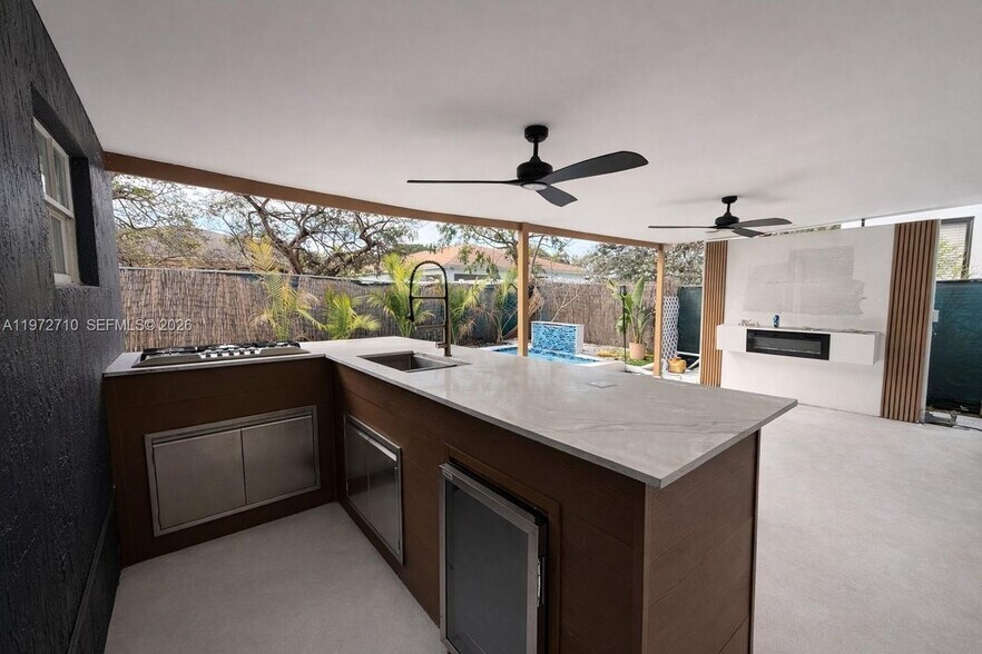 Building Photo - 2804 NW 7th Ave