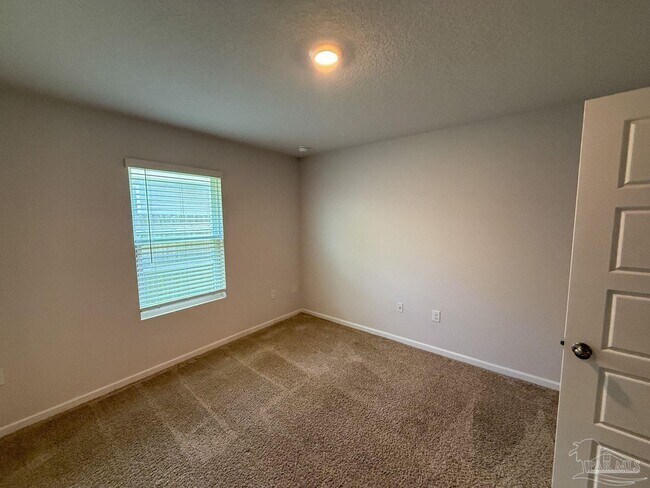 Building Photo - 2308 Kirkwood Dr