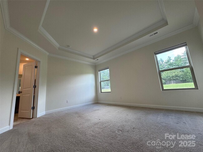 Building Photo - 4641 Collingham Dr