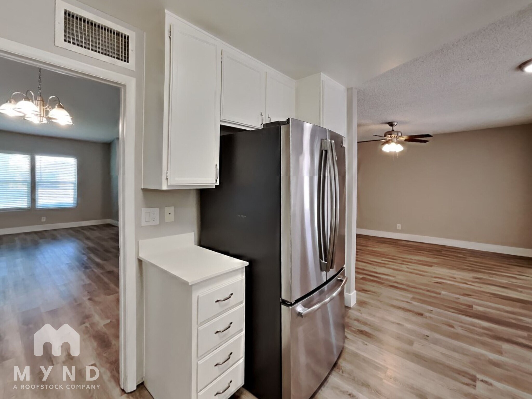 Building Photo - 4423 Honeycomb Dr
