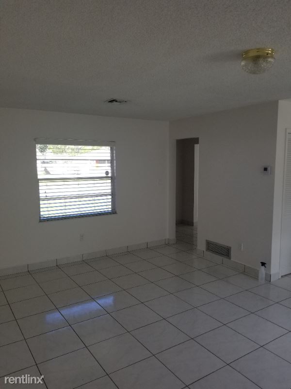 Building Photo - 3 br, 2 bath House - 7424 Portside Ct