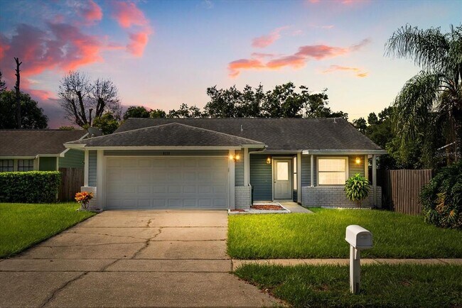 Primary Photo - 8110 Canyon Oak Ln