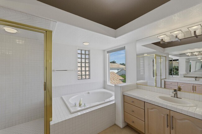 Building Photo - 8133 Horizon Lake Dr