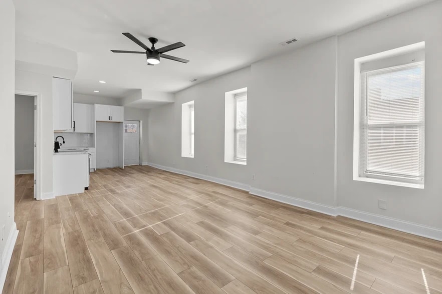 Building Photo - 3258 Ohio Ave