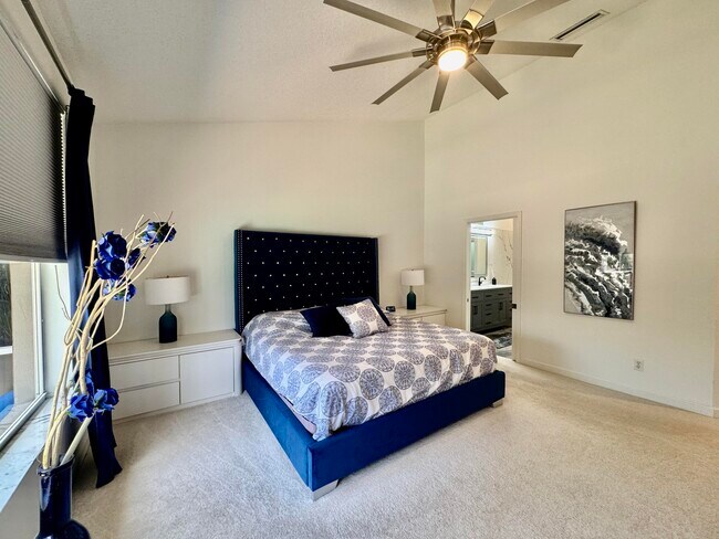 Building Photo - 8561 Lawson Cir