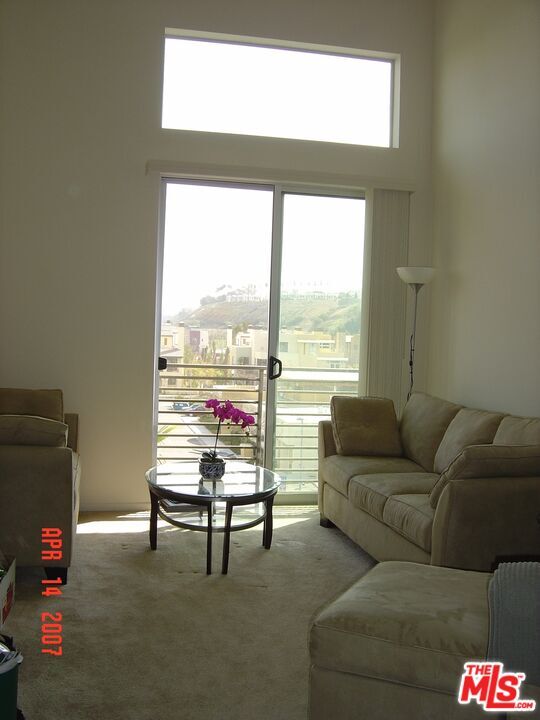 Building Photo - 6400 Crescent Park E